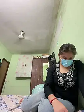 Cute hotzara online show from 03-12-26, 04:51