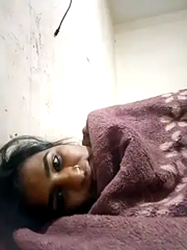 Kumari gairl online show from 12-17-25, 11:32