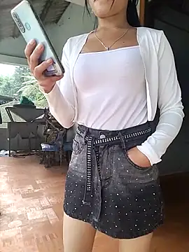 gugu0022 online show from 04-14-26, 12:37