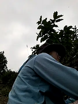 gugu0022 online show from 12-16-25, 09:13