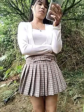 gugu0022 online show from 04-27-26, 10:24