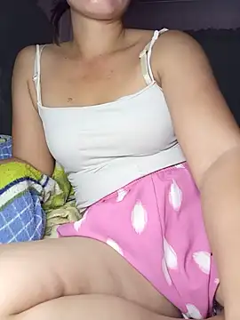 Snapshot of Lyly_sexyy chatting on 06-26-26, 01:28 Lyly sexyy online show from 06-26-26, 01:28