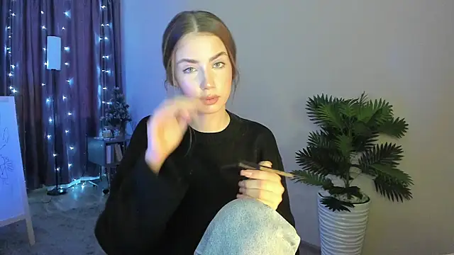 Aurora Glow21 online show from 02-13-26, 12:16