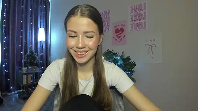 Aurora Glow21 online show from 02-25-26, 12:16