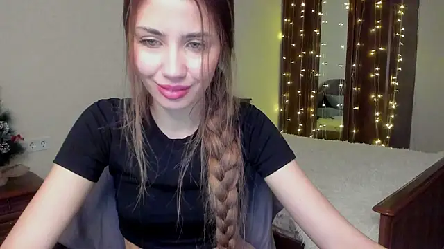 Aurora Glow21 online show from 12-21-25, 11:23