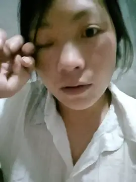 Snapshot of Micky_baby chatting on 07-25-26, 04:02 Micky baby online show from 07-25-26, 04:02