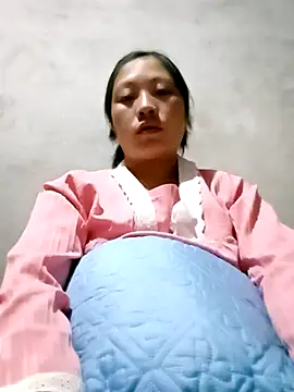 Snapshot of Micky_baby chatting on 04-19-26, 02:51 Micky baby online show from 04-19-26, 02:51