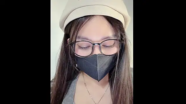 MiCandy-Lovee online show from 11-19-25, 01:22