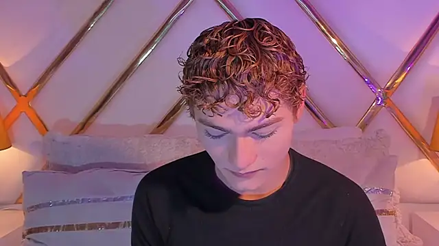 JacobRusso online show from 04-11-26, 09:18