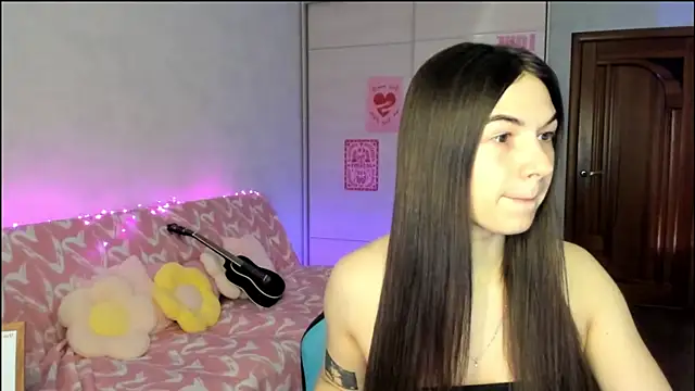 Snapshot of luna_lust_212 chatting on 07-06-26, 04:19 luna lust 212 online show from 07-06-26, 04:19