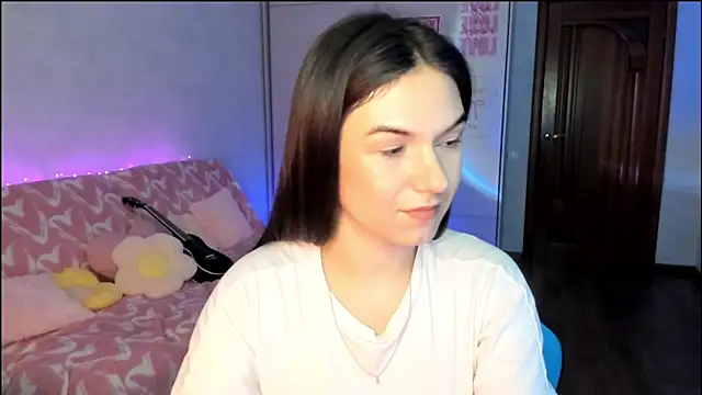 Snapshot of luna_lust_212 chatting on 07-09-26, 04:24 luna lust 212 online show from 07-09-26, 04:24