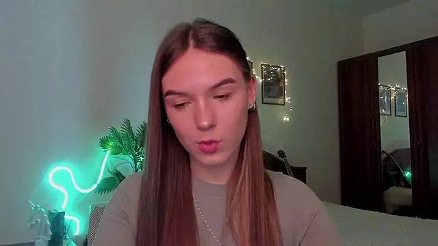 luna lust 212 online show from 03-10-26, 01:04