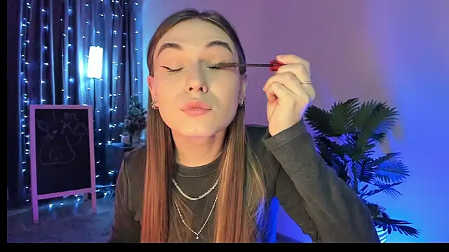 luna lust 212 online show from 02-08-26, 04:21