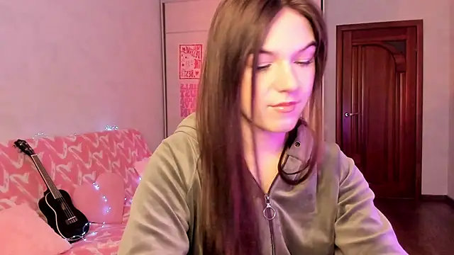 luna lust 212 online show from 05-03-26, 04:17