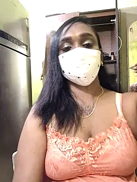 Snapshot of Dharshini98 chatting on 02-26-26, 11:54 Dharshini98 online show from 02-26-26, 11:54