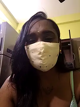 Snapshot of Dharshini98 chatting on 02-11-26, 09:03 Dharshini98 online show from 02-11-26, 09:03