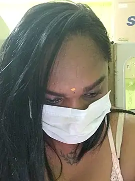 Dharshini98 online show from 01-14-26, 01:42