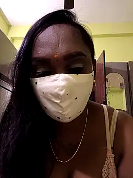 Snapshot of Dharshini98 chatting on 02-07-26, 12:51 Dharshini98 online show from 02-07-26, 12:51