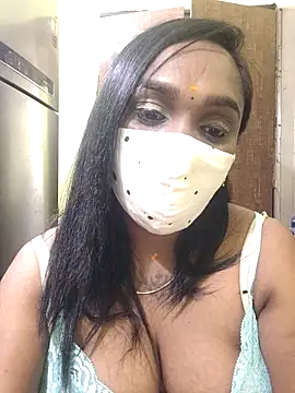 Snapshot of Dharshini98 chatting on 02-27-26, 12:11 Dharshini98 online show from 02-27-26, 12:11