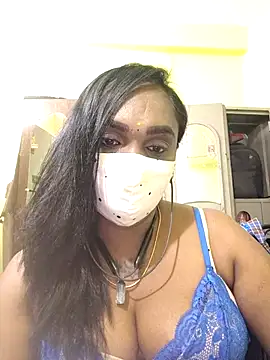 Snapshot of Dharshini98 chatting on 02-19-26, 07:49 Dharshini98 online show from 02-19-26, 07:49