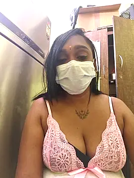 Dharshini98 online show from 12-21-25, 02:03