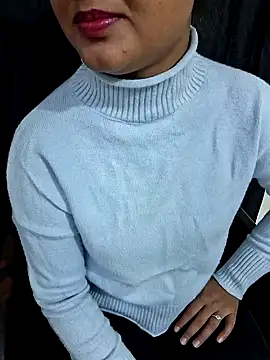 Snapshot of DIMPLE-GIRL88 chatting on 11-13-25, 04:27 DIMPLE-GIRL88 online show from 11-13-25, 04:27