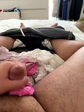 latina w19 online show from 11-22-25, 12:26