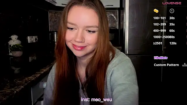 Snapshot of me_liss chatting on 11-19-25, 07:14 me liss online show from 11-19-25, 07:14