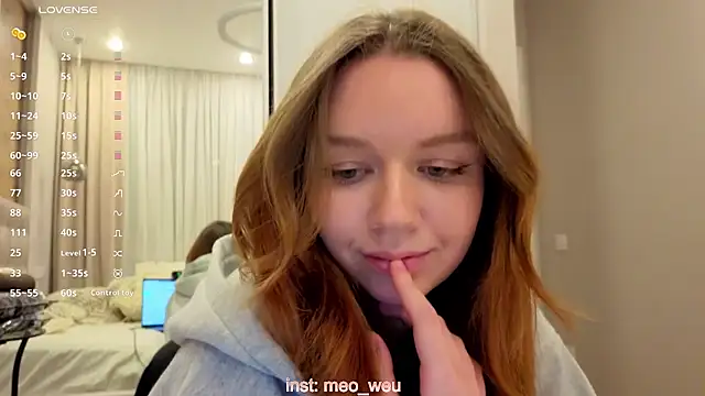 Snapshot of me_liss chatting on 11-15-25, 11:53 me liss online show from 11-15-25, 11:53