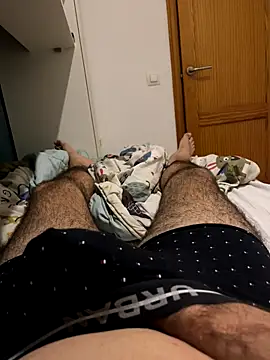 Yannick04 online show from 11-17-25, 12:36