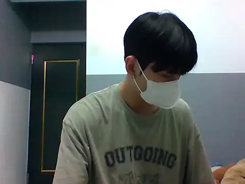 xunyuuu online show from 11-15-25, 04:22