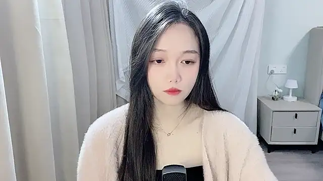 BoiI2u online show from 12-17-25, 03:17