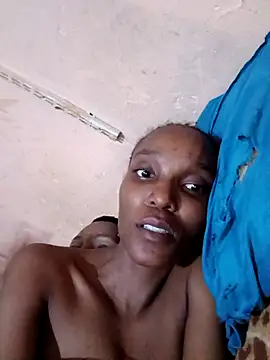 Beverlygurlx6 online show from 02-26-26, 04:23