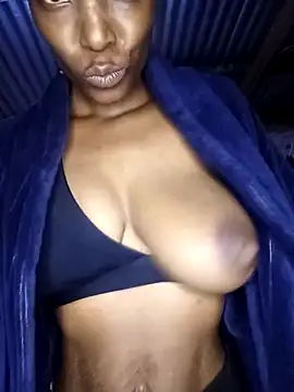 Beverlygurlx6 online show from 03-18-26, 02:58