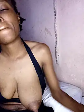 Beverlygurlx6 online show from 03-11-26, 03:17