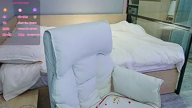 Snapshot of sasa_0002 chatting on 11-15-25, 09:57 sasa 0002 online show from 11-15-25, 09:57