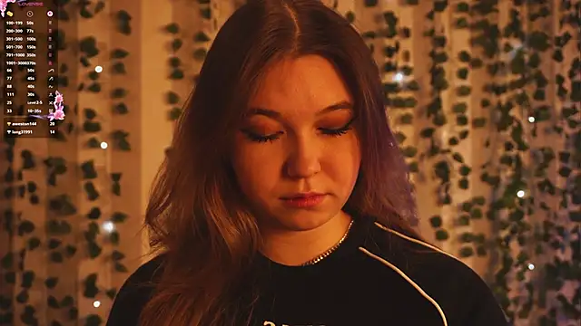 cheeky cherry  online show from 12-14-25, 05:07