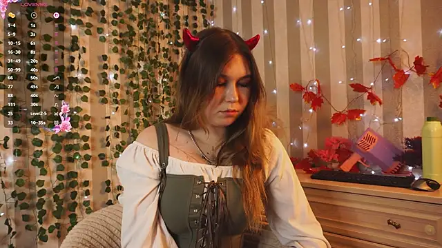 cheeky cherry  online show from 11-23-25, 03:33