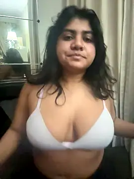 Snapshot of Moodyforeva chatting on 11-14-25, 08:12 Moodyforeva online show from 11-14-25, 08:12