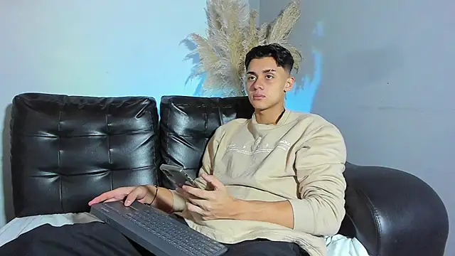 ZeusBrant online show from 04-15-26, 01:15