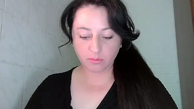 Snapshot of MelinaAx chatting on 07-12-26, 07:47 MelinaAx online show from 07-12-26, 07:47