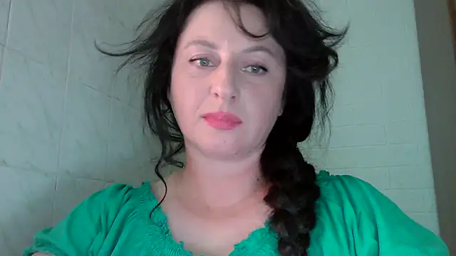 Snapshot of MelinaAx chatting on 07-17-26, 07:22 MelinaAx online show from 07-17-26, 07:22