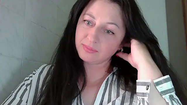 Snapshot of MelinaAx chatting on 07-07-26, 07:17 MelinaAx online show from 07-07-26, 07:17