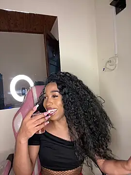 Weendolyn  online show from 11-30-25, 03:07