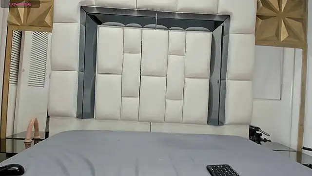 Estefanny lopez19 online show from 01-18-26, 12:19