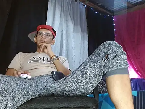 FANTASYBOYS11 online show from 11-26-25, 11:49