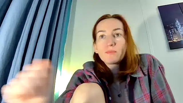 Leila cam18 online show from 05-27-26, 10:17