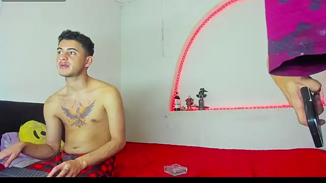 kaiborman00 online show from 12-15-25, 03:12