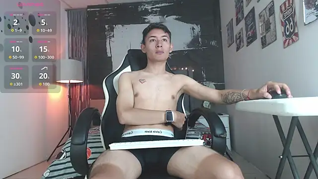 Snapshot of Angell01_ chatting on 11-15-25, 07:40 Angell01 online show from 11-15-25, 07:40