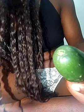 Snapshot of mirna96 chatting on 11-14-25, 08:01 mirna96 online show from 11-14-25, 08:01